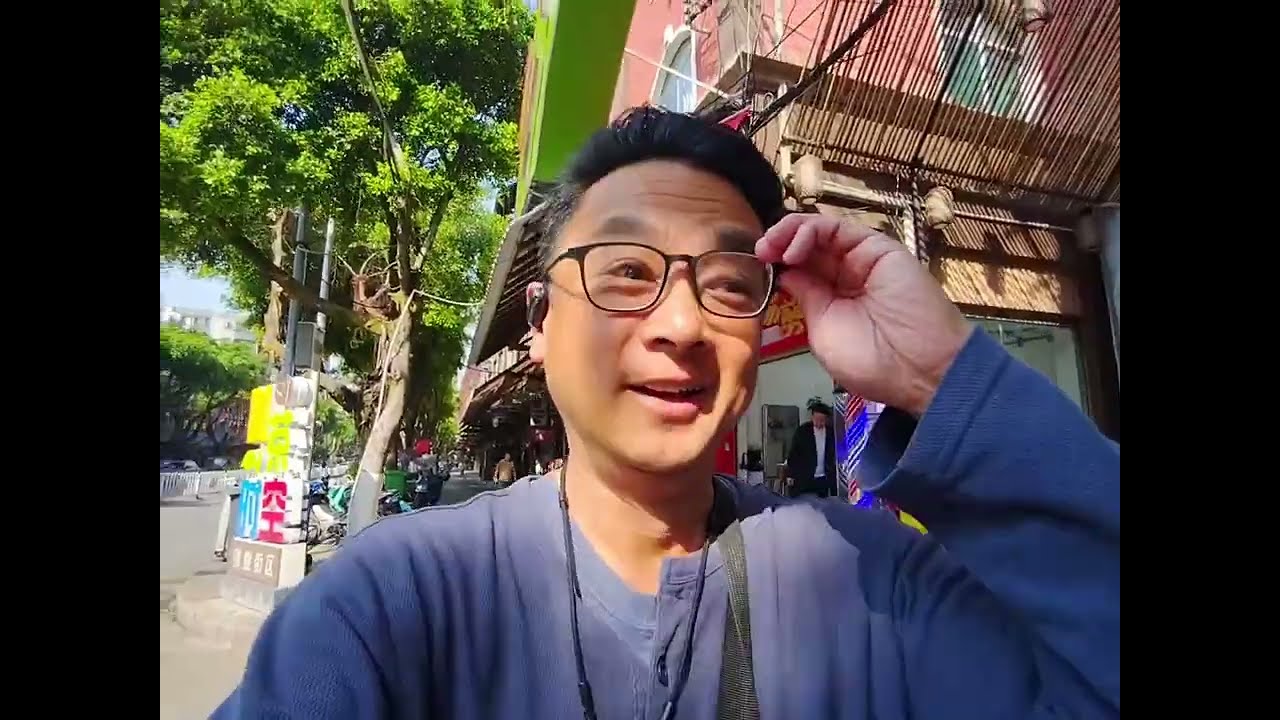 3/2.1 Homeless Asian Guy Moves From Hotel to Hotel By Taking A High Speed Train In Yunnan