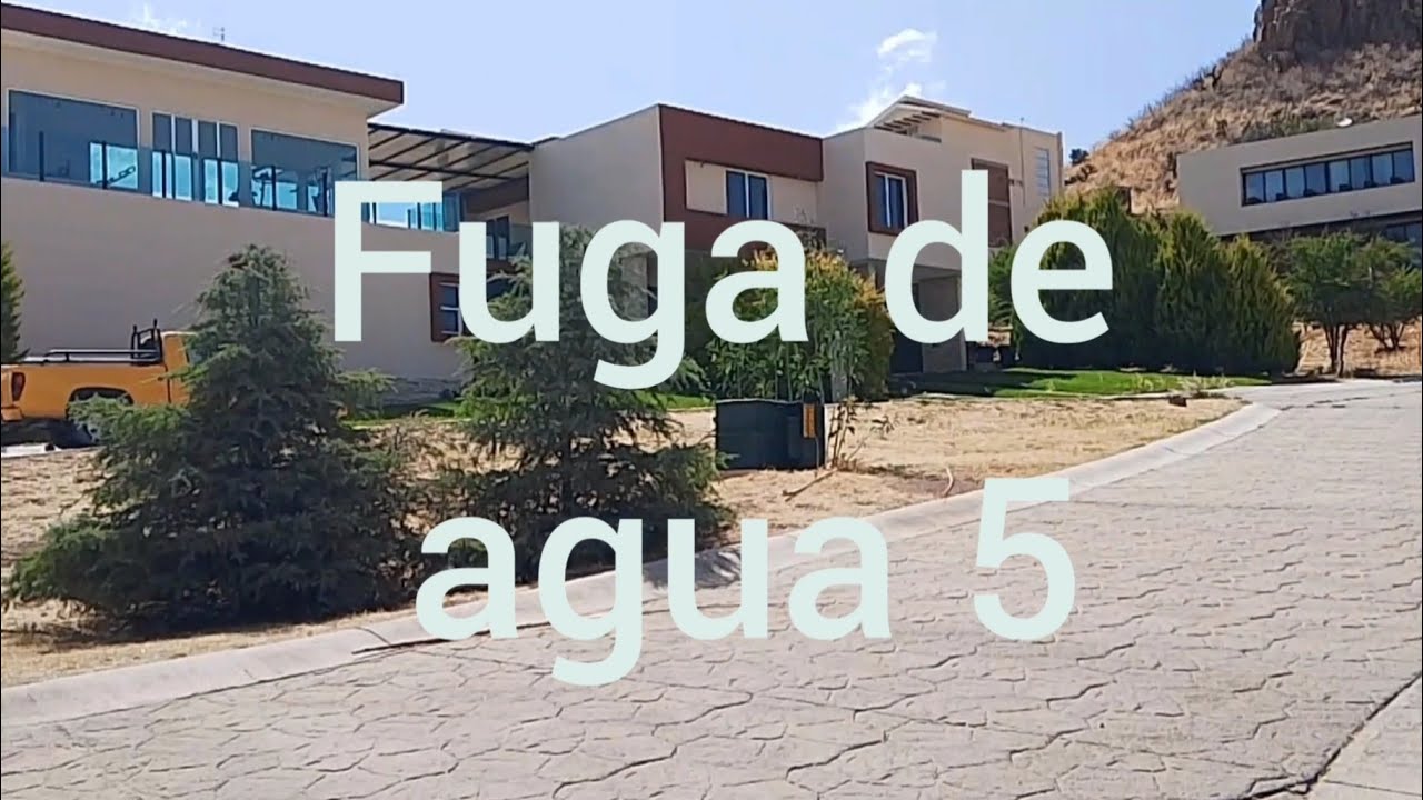 Fuga de agua. Video de plomeria.