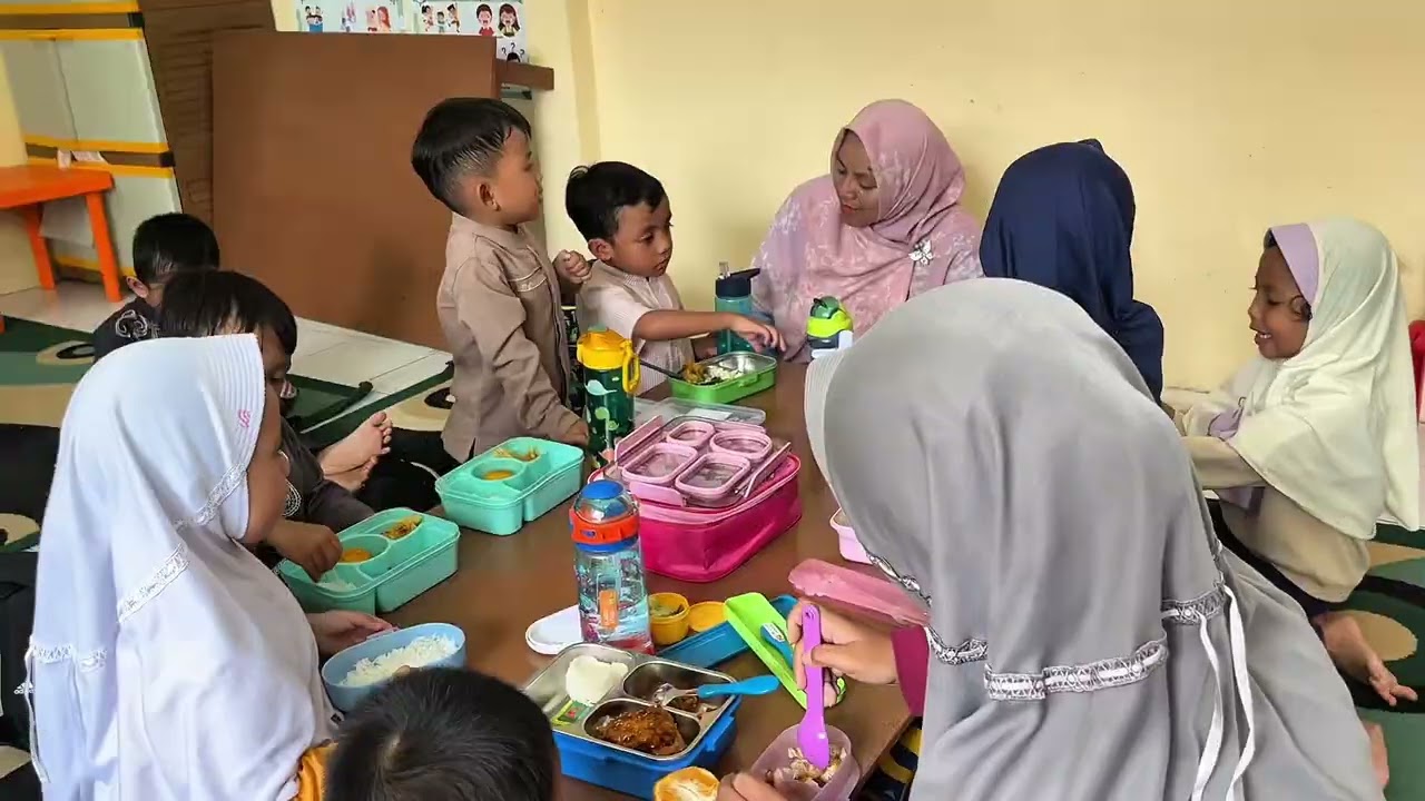 HASIL VIDEO PENGENALAN LAPANGAN PERSEKOLAHAN (PLP 1) PADA TK ISLAM FATHIA KOTA SUKABUMI TAHUN 2026 