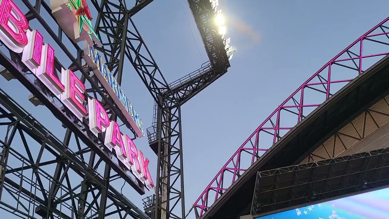 National Anthem and Flyover for the final Friday night for the Mariners 2023 season.