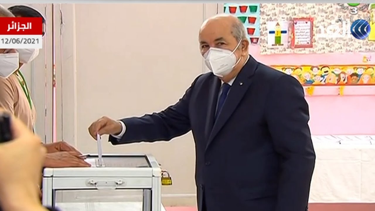 شاهد.. الرئيس الجزائري  يدلي بصوته في الانتخابات التشريعية