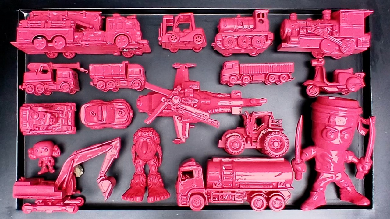 Cleaning Toy Race Cars, Concrete Mixer Trucks, Trains, Tanks, Telolet Buses, Backhoe Excavators