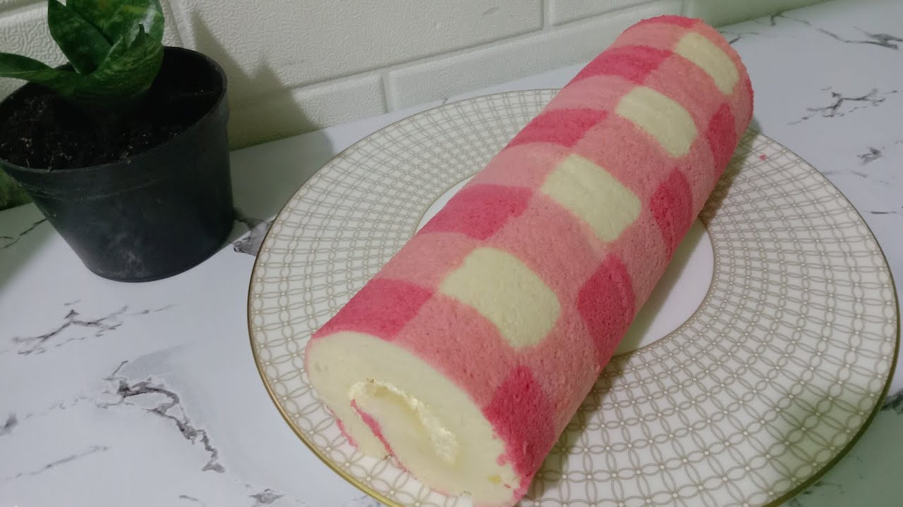 Swiss roll cake (bolu gulung motif Emily )Mak Zuzizaze