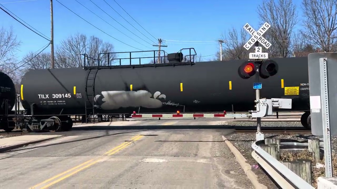 Csx 7572 leads manifest Barberton Ohio 