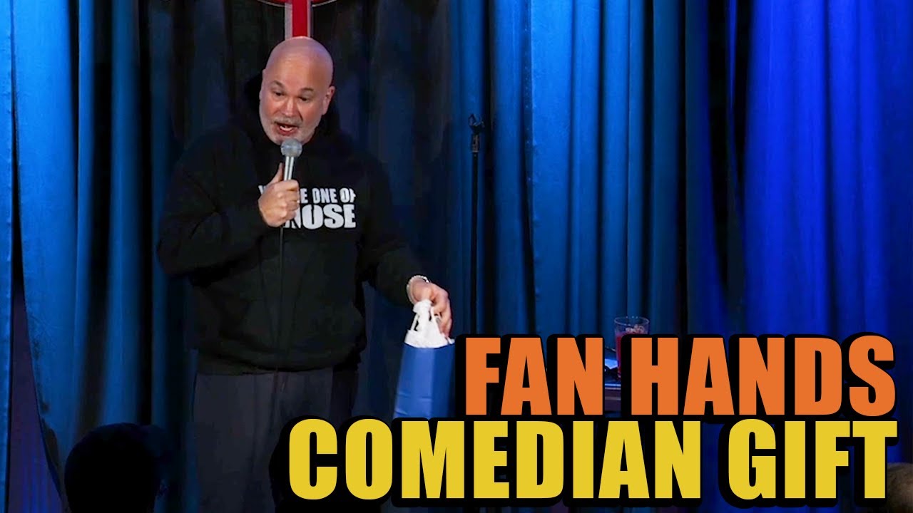 Fan Hands Comedian Gift During Show | Crowd Work In Batavia | #RobertKelly #BobbyKelly #Standup