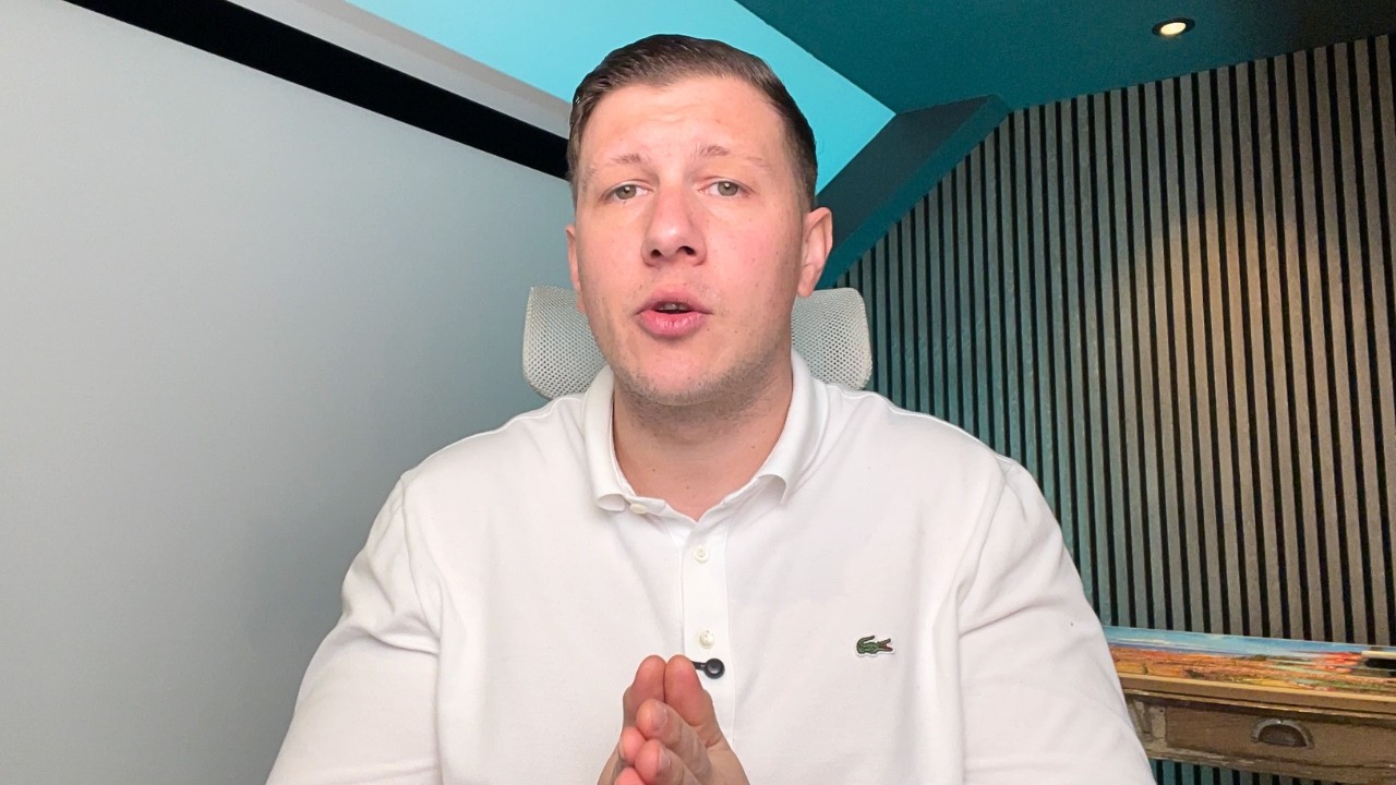 I Made $500,000 Selling Online Courses (Here&rsquo;s What No One Tells You)