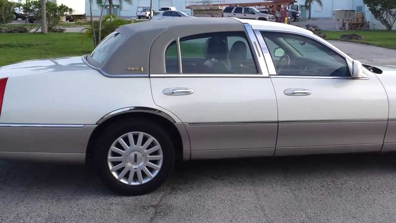 FOR SALE 2003 Lincoln Town Car Signature Primer Edition