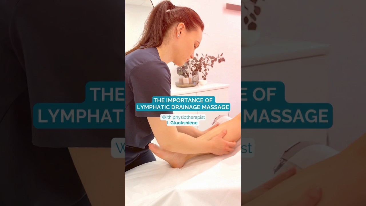 Lymphatic drainage massage with our physiotherapist 