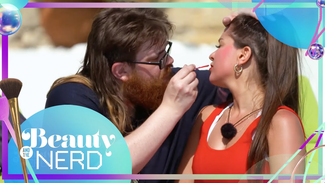 Social Media Star - welcher Nerd setzt seine Beauty perfekt in Szene?| Beauty & the Nerd | ProSieben