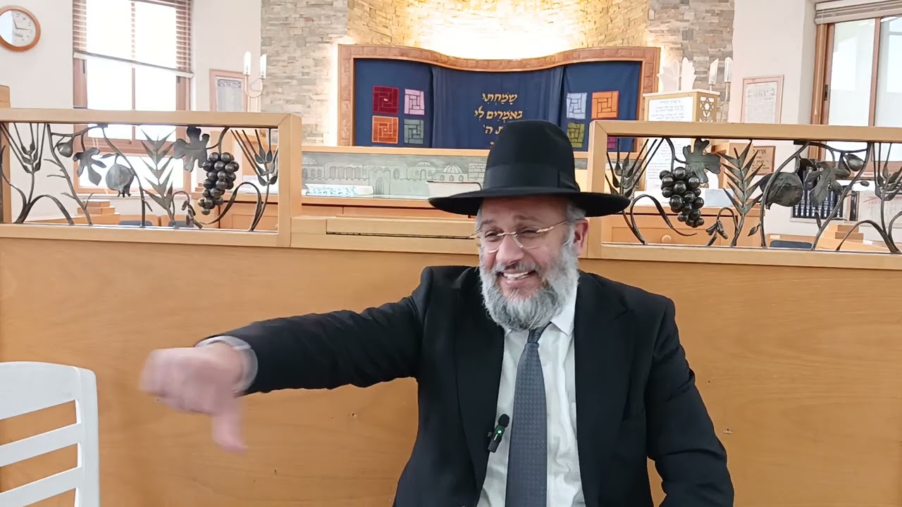 פרשת תרומה - שלשה סוגים בנותני צדקה.