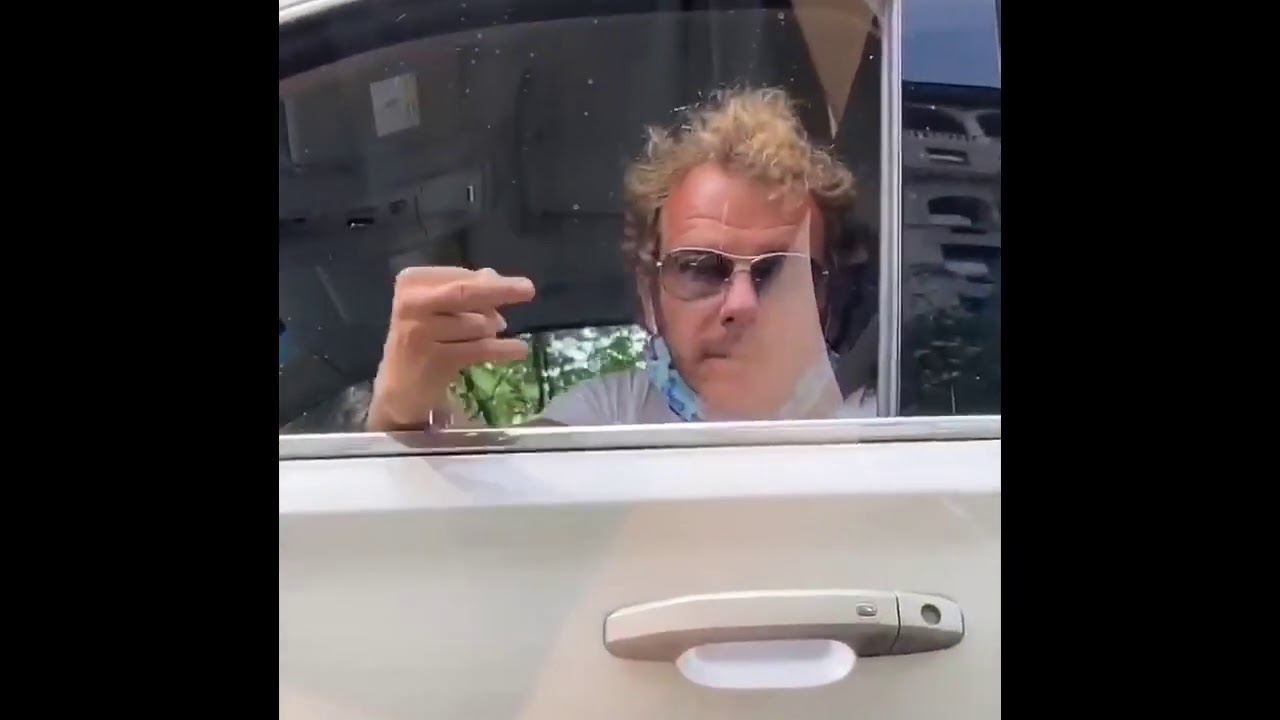 WINDOW ROLL DOWN PRANK