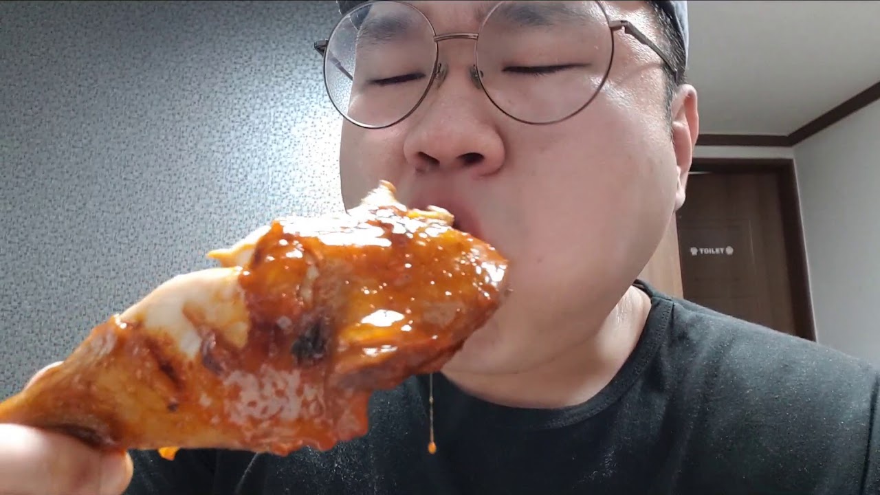 심심해서  엽떡+자메이카 통다리 먹방.