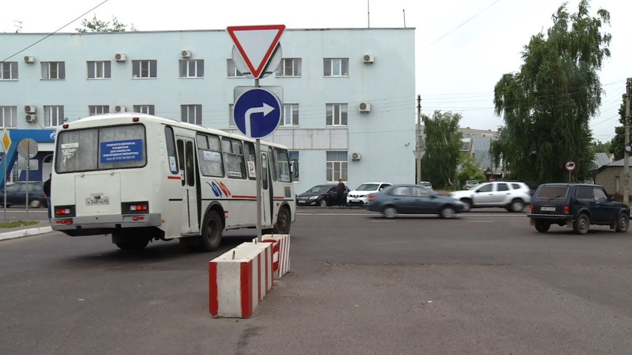 У автовокзала 