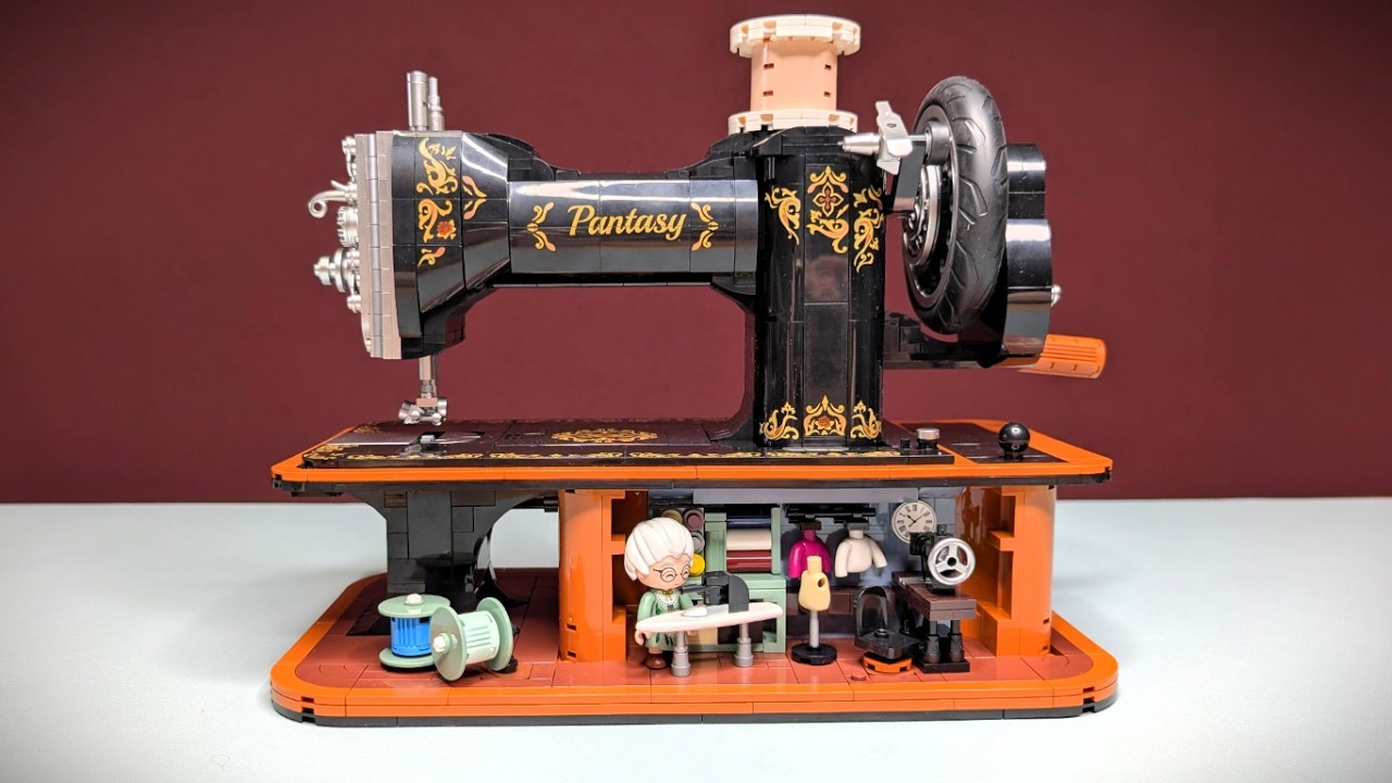 Hätte ich nicht gedacht  - Pantasy 85028  - Hand  Crank Sewing Machine