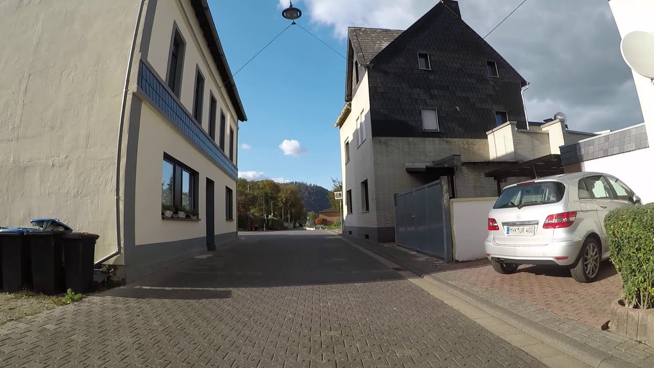 Namedy - Brohl-Lützing - Rhein Fahrradweg