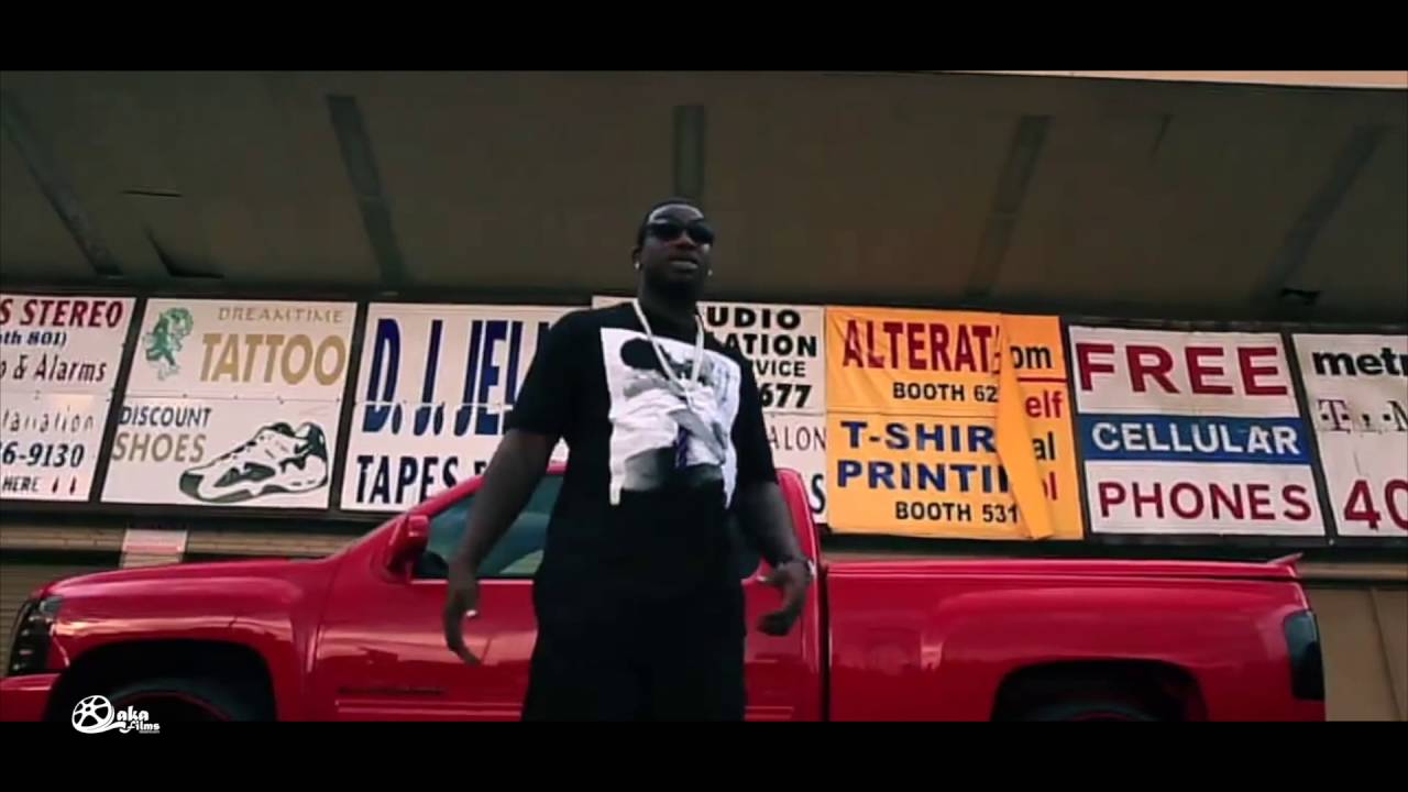 Gucci Mane x ManMan Savage - "Shark In A Building" (Official Music Video)