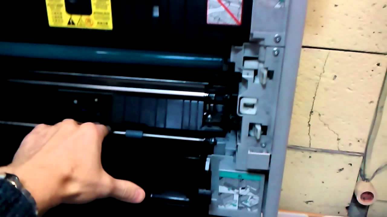 Ремонт Canon iR-2016 iR2018 iR2020 iR2022 не затягивает бумагу со дна лотка.