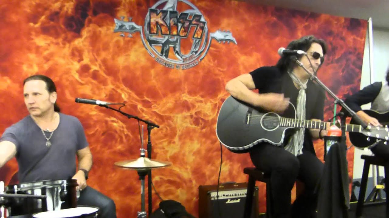 KISS - Love Her All I Can - Acoustic Session - Bridgestone Arena - Nashville, TN - 7/16/14