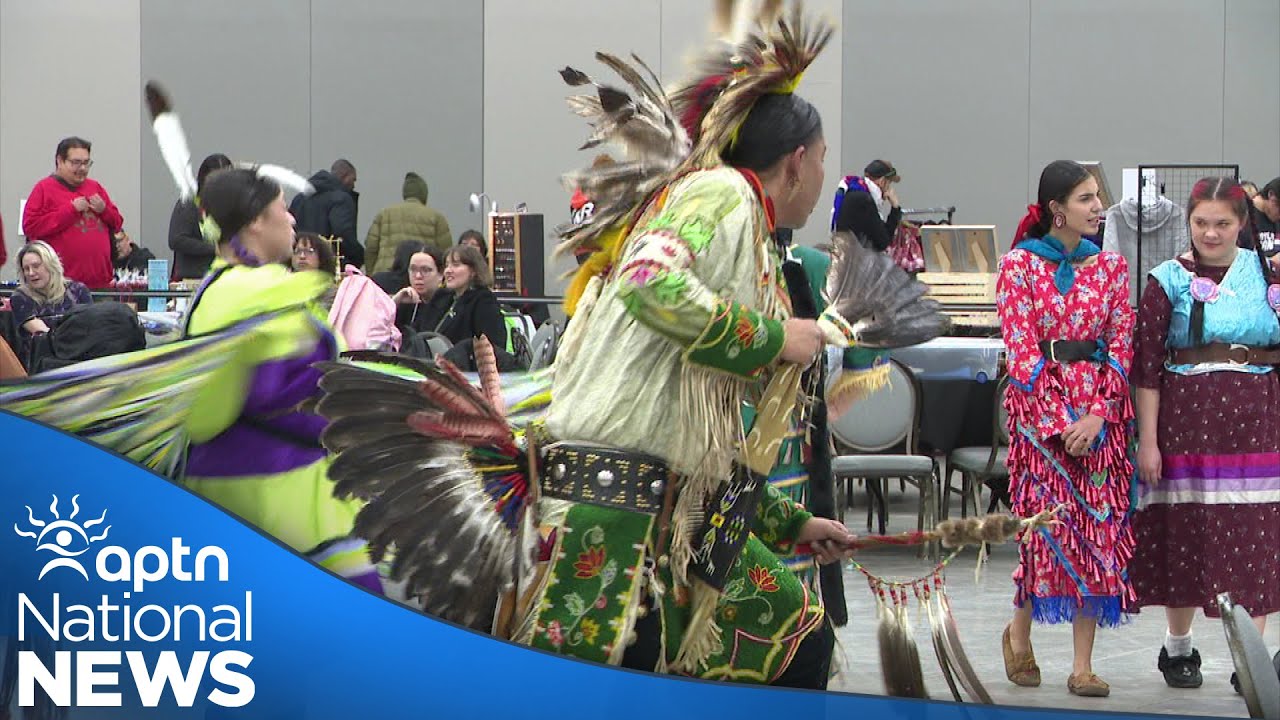 7th annual Two-Spirit powwow kicks off in Winnipeg | APTN News