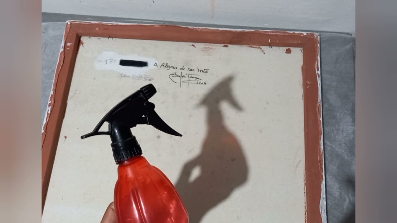Como tirar mofo de trás da tela, fungo no quadro de pintura