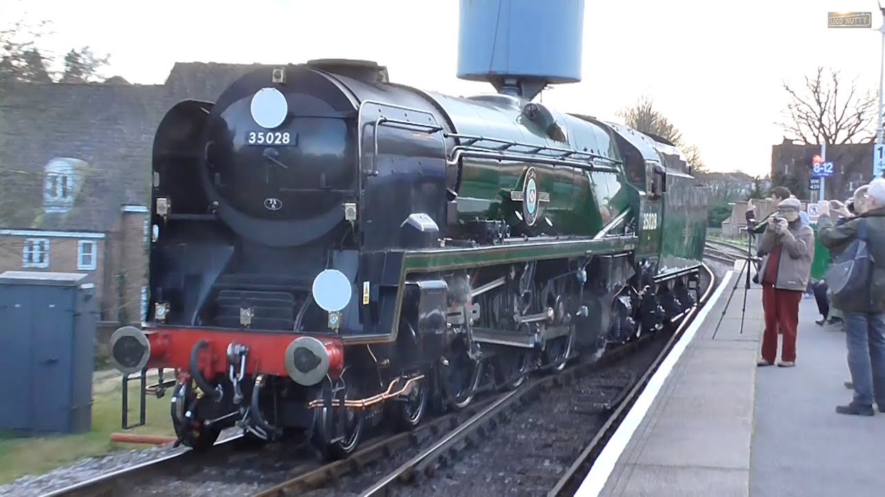 Southern Bulleid Merchant Navy 4-6-2 locomotives