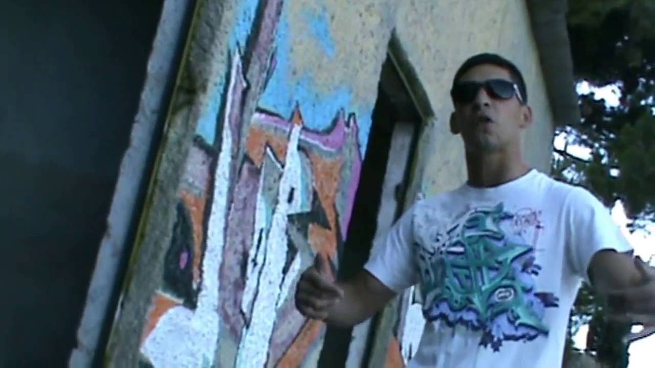 B-trap &Delta;&epsilon;&sigmaf; &kappa;&alpha;&theta;&alpha;&rho;ά Video Clip