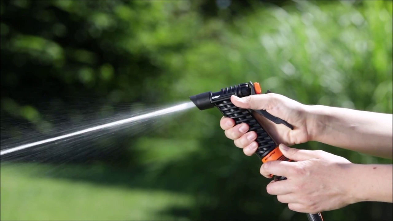 Come utilizzare la lancia a pistola per innaffiare giardino e l'orto