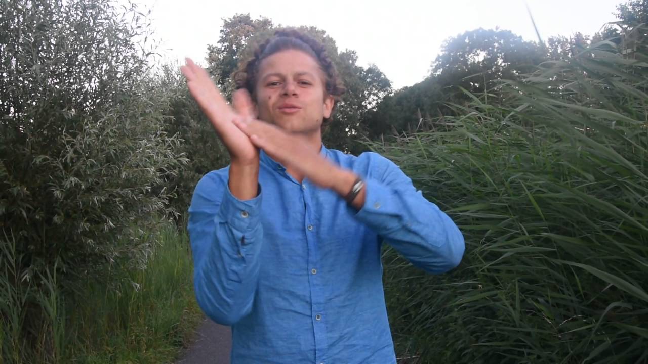 Make music with your hands - Julinho Pimentel
