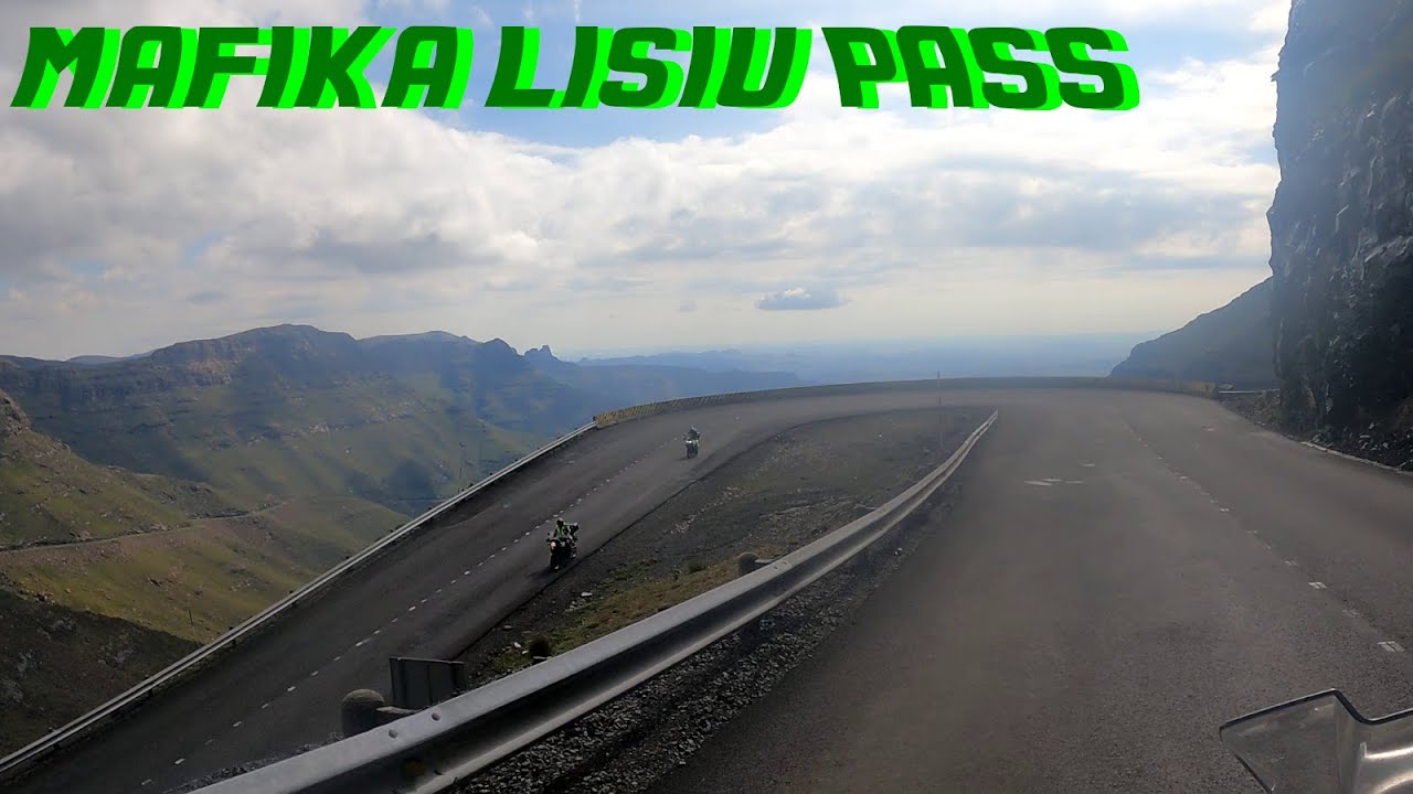 [339] Mafika Lisiu Pass, on the A25, Leribe, Lesotho (2023-04-18)