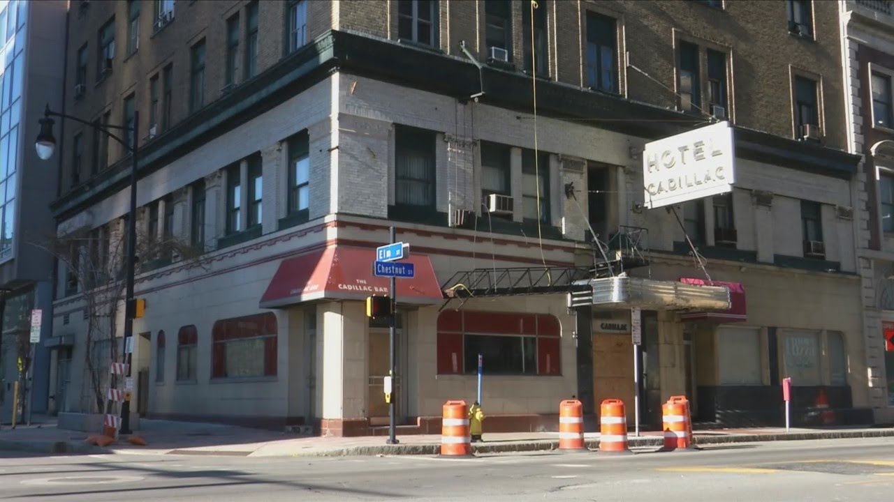Exploring Rochester's Famous Cadillac Hotel (ABANDONED)