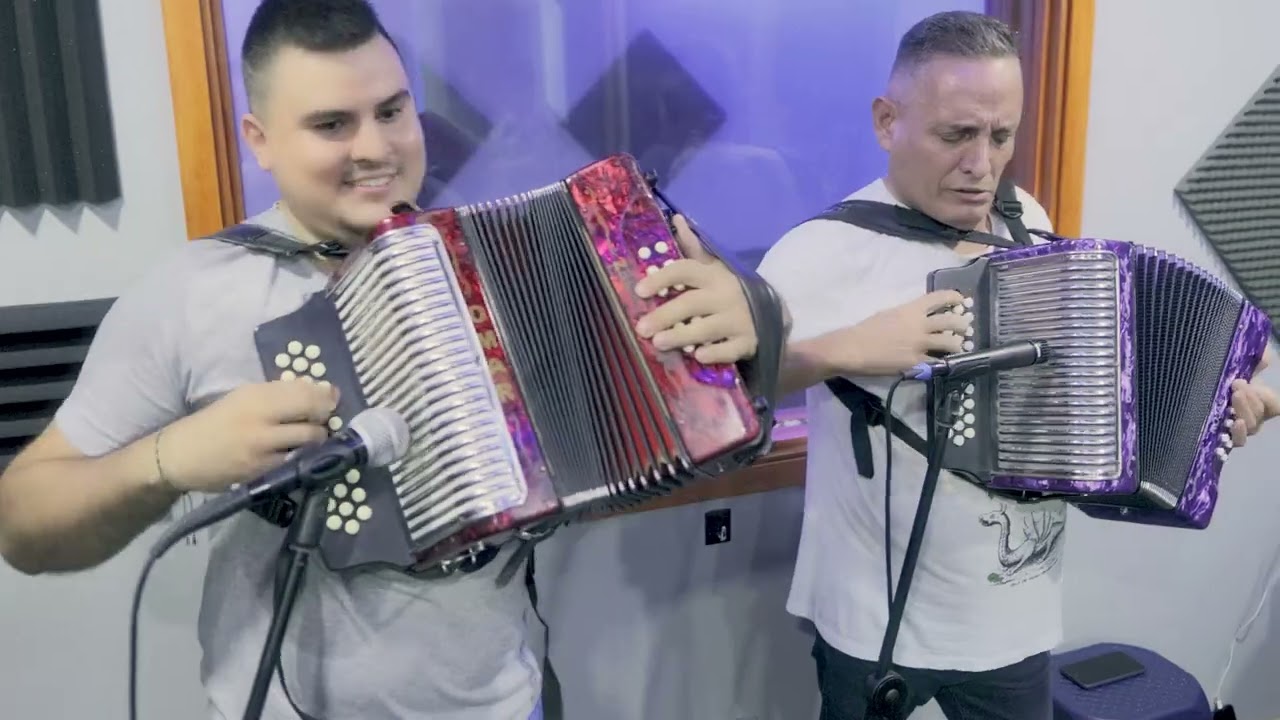 Un poquito más - Edwin Solano - Cover en Vivo