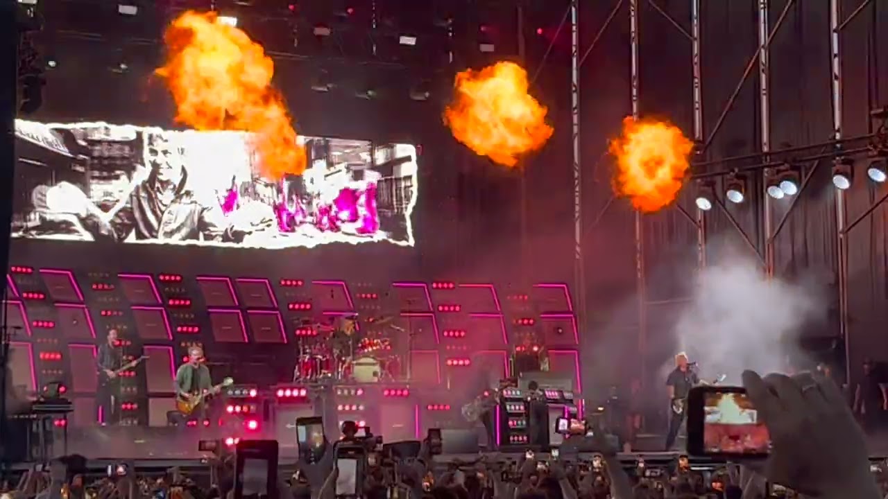 Green Day - Intro + The American dream is killing me  - Madrid 01/06/2024