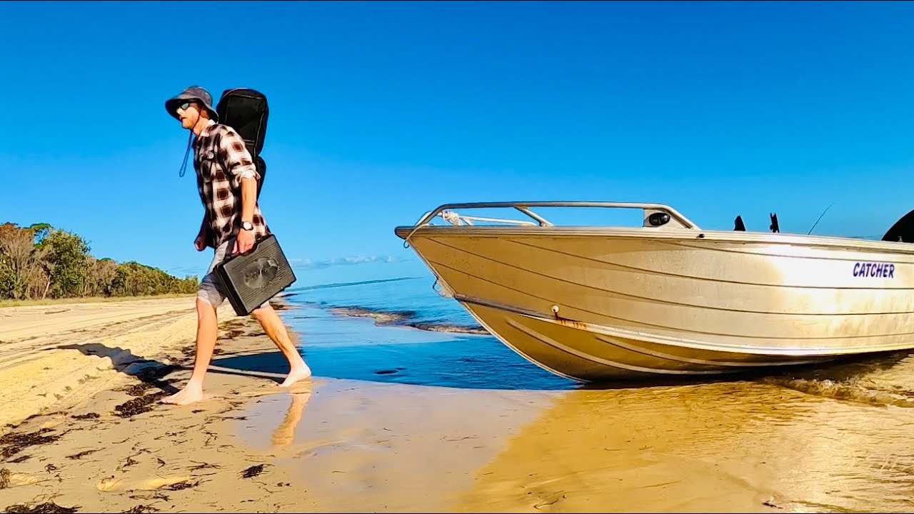 3 Days Solo Camping Peel & Moreton Island | Eating What I Catch