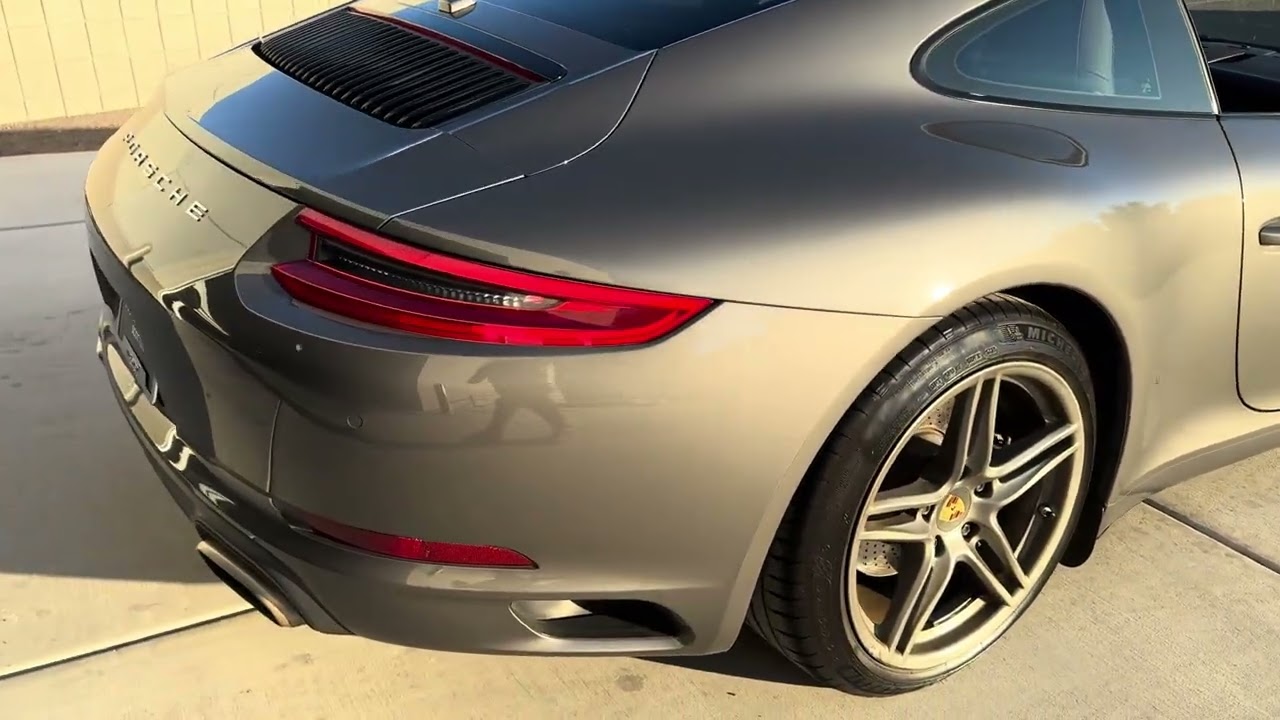 2017 Porsche 911 Carrera Manual