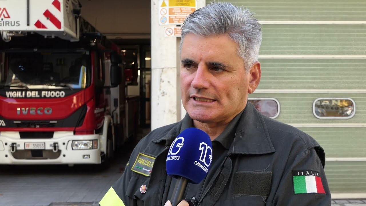 Crollo nella caserma dei Vigili del Fuoco di Ostia. Problemi anche nelle sedi di Roma - Canale 10