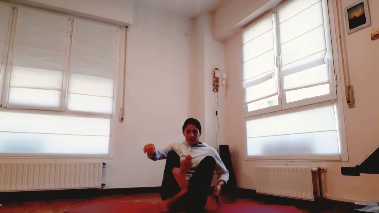 Yoga en casa. Yoga etxean.