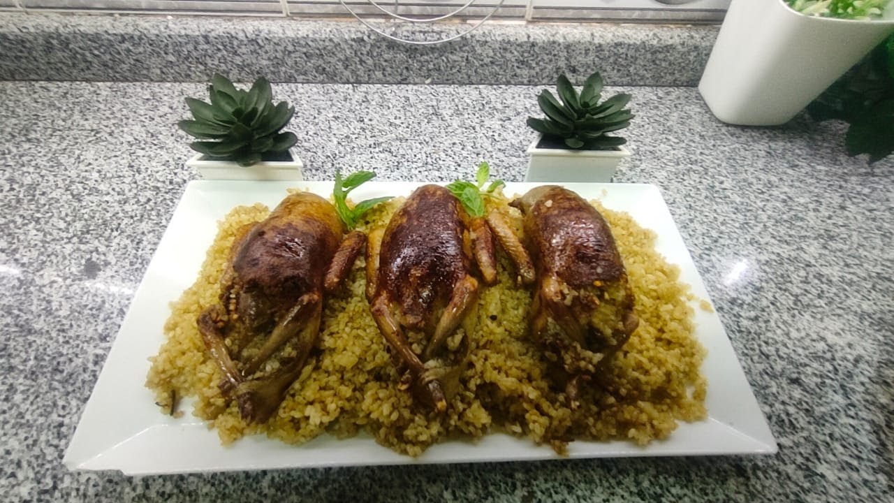 الحمام المحشي رز بالخلطة وسر لونة الدهبي لاشهر المطاعم ( من غير سلق ولا هيفرقع معاكي تاني )