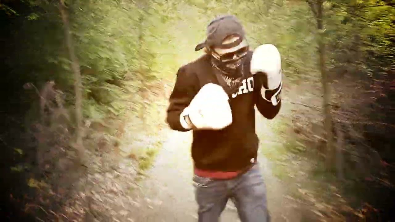 PKS SQUAT - PIĘŚCI TWARDE (prod.BOCZEKBIT) OFFICIAL VIDEO HD VHS #hiphop #rap