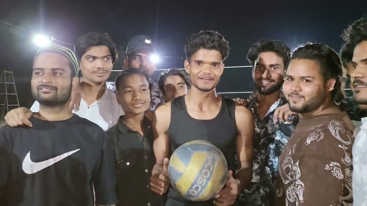 Night 🌙 volleyball ⚽️👈 #rzfitnesspoint #saeedalamvolleyball #subscribe #saport #volleyball 