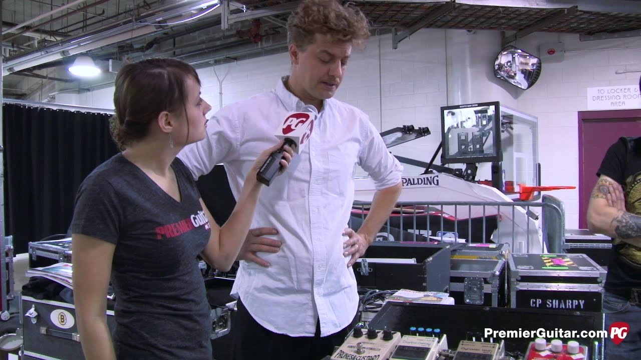 Rig Rundown - Николаус Арсон и мститель Карлстрём из The Hives