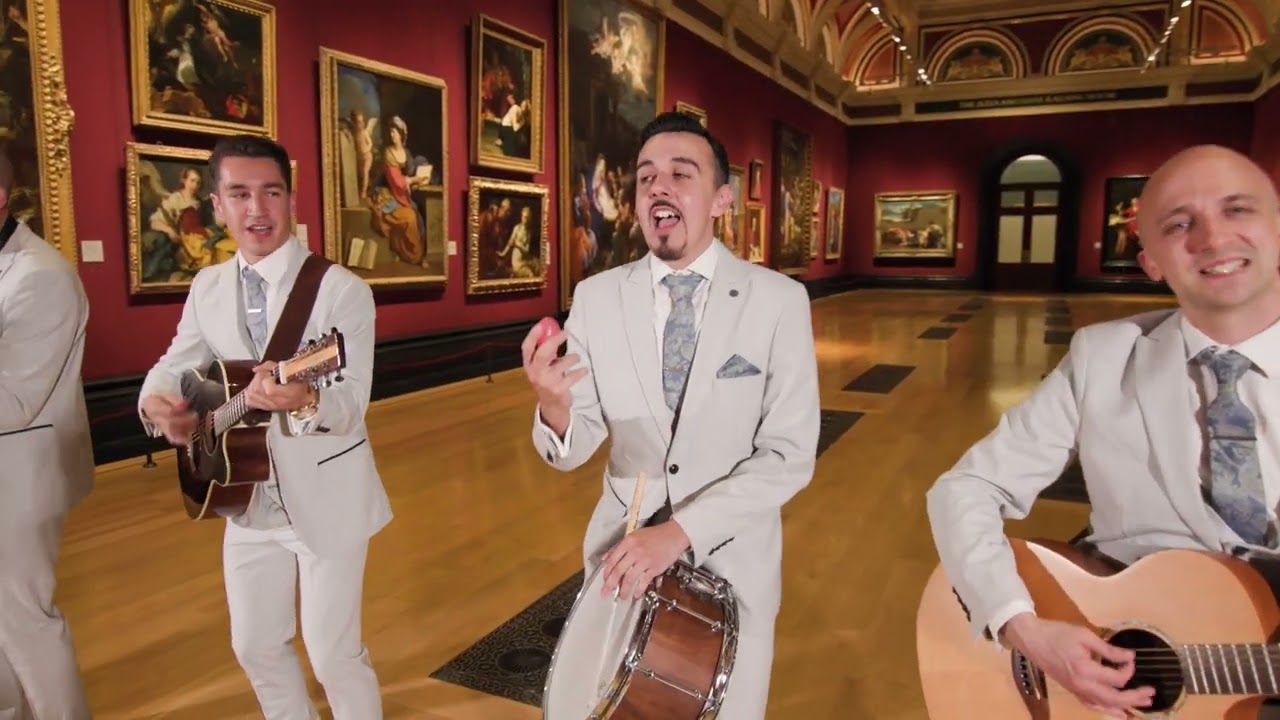 The Travelling Hands performing at The National Gallery