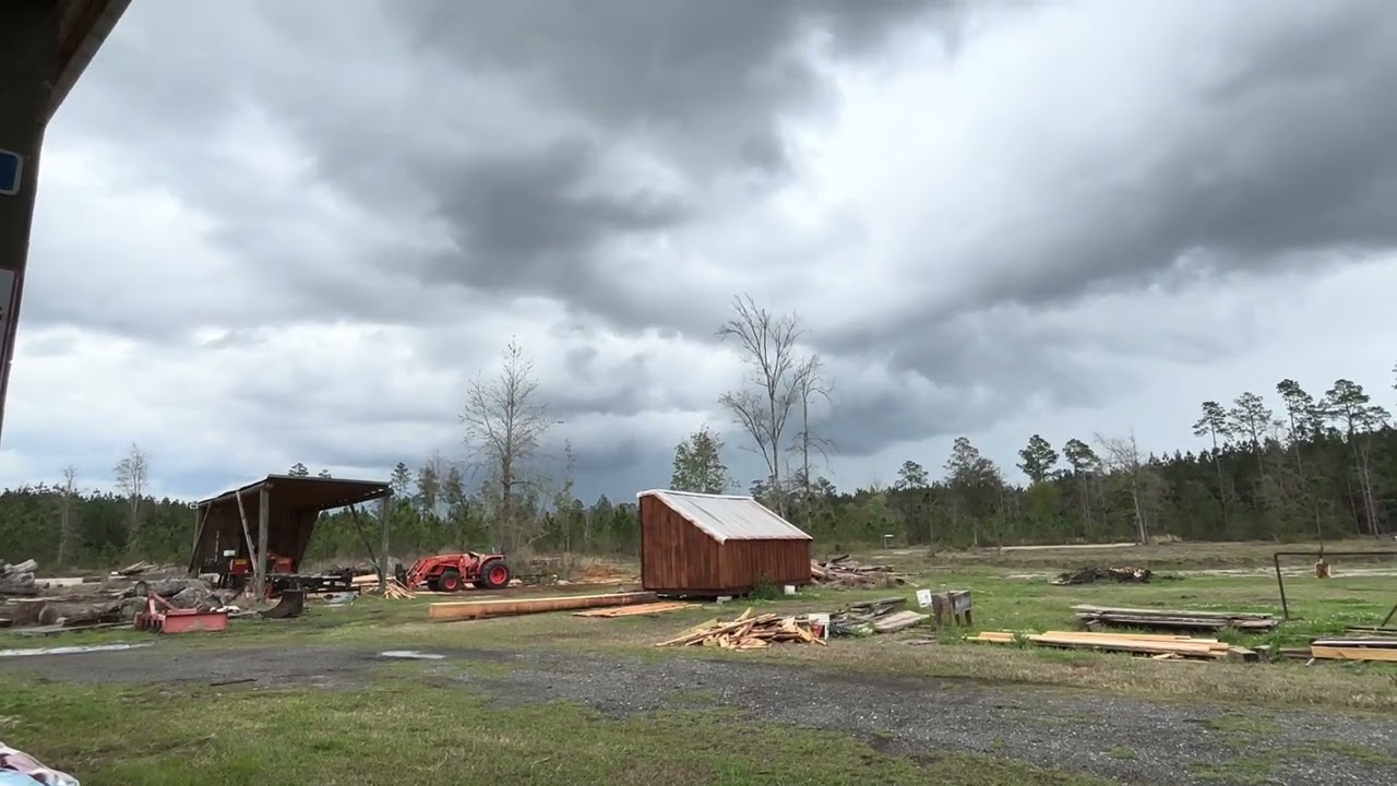 Florida thunderstorm rolling in at the barn 3/16/26