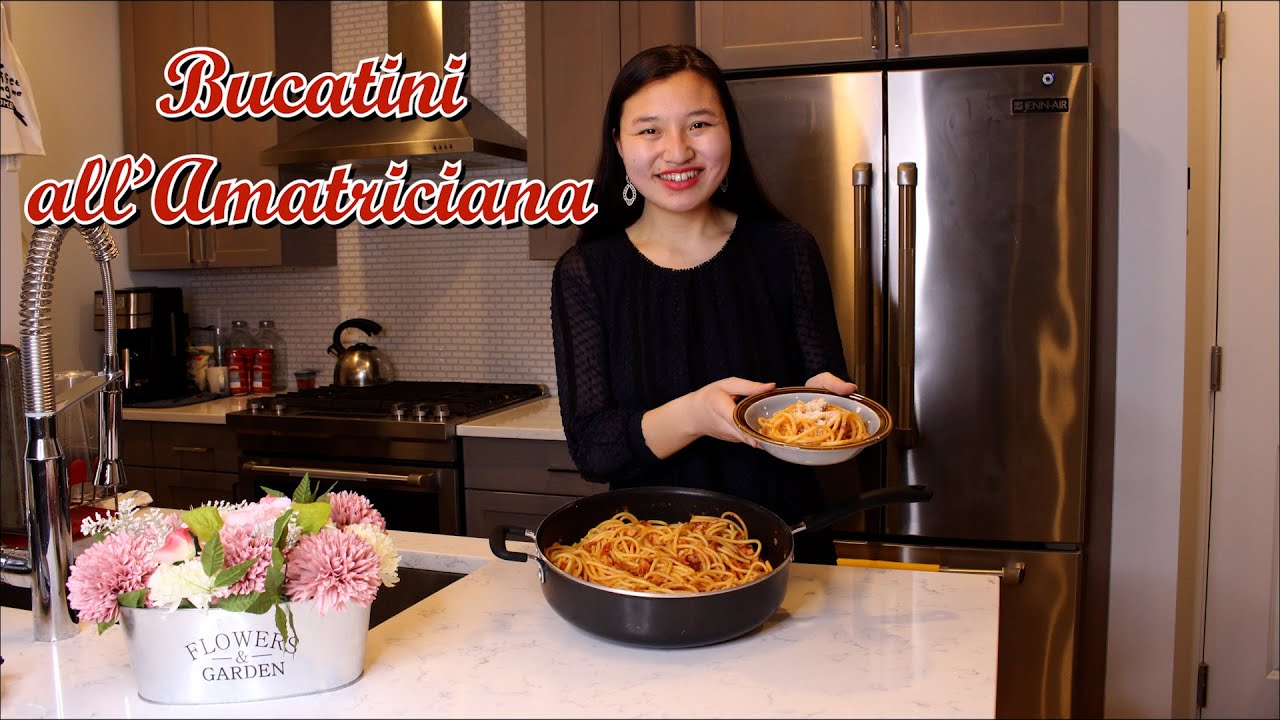 Bucatini all&rsquo;Amatriciana | Traditional Italian Recipe