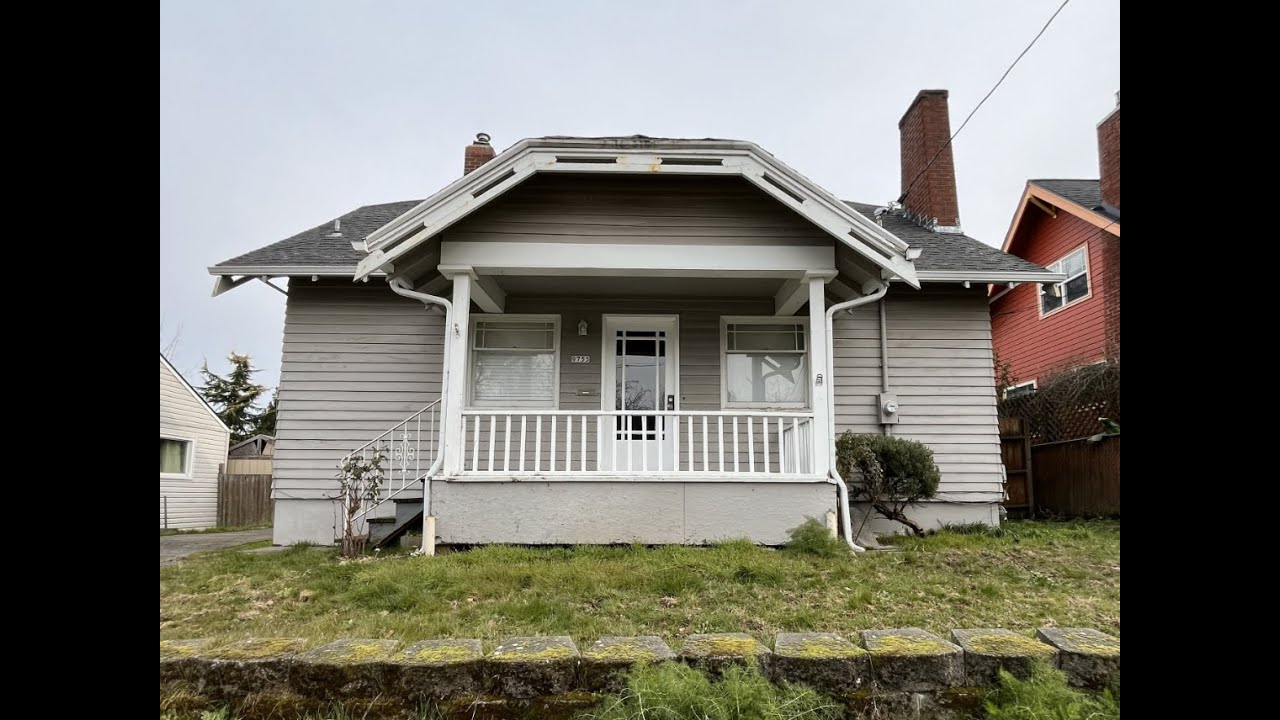 House For Rent: 9755 N Ivanhoe St Portland, OR 97203