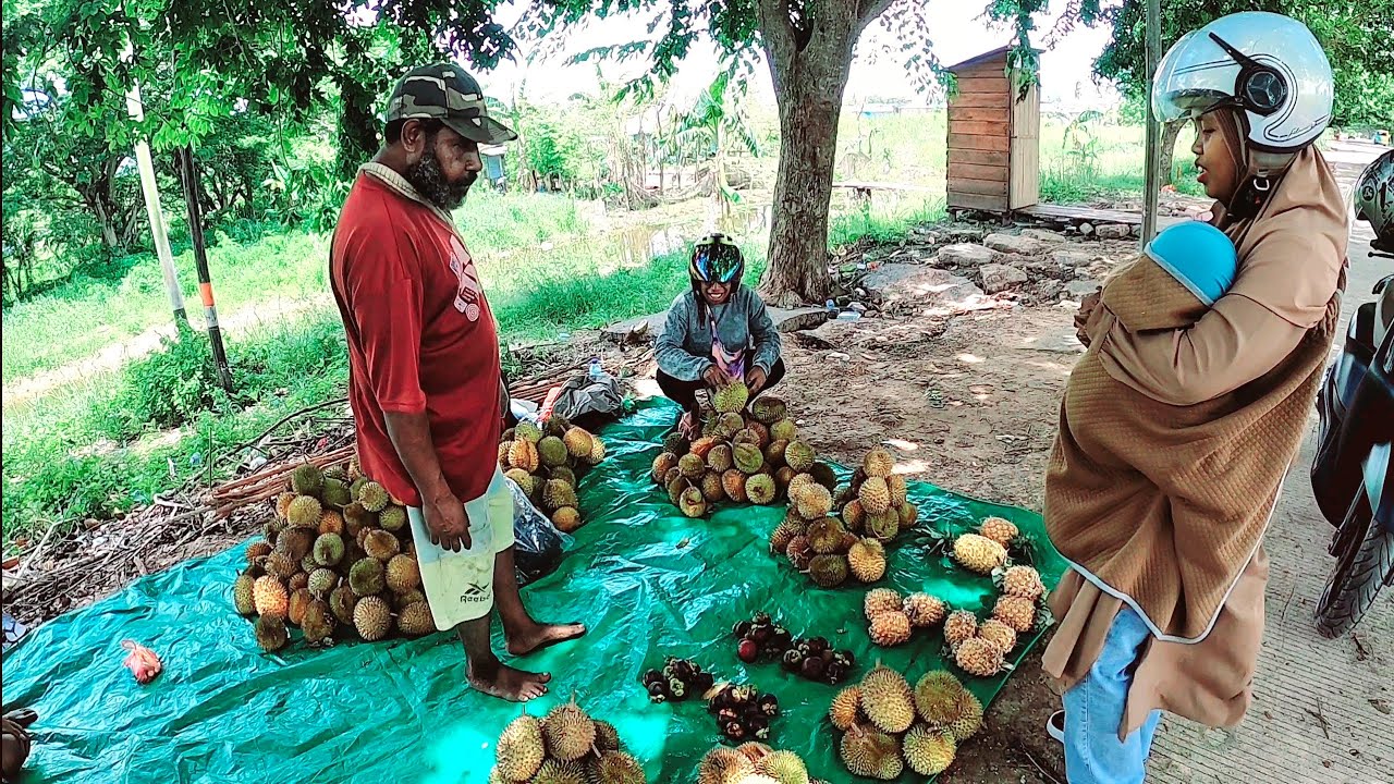 BELI DURIAN DI ORANG ASLI PAPUA, SEGINI HARGA DURIAN DI MERAUKE
