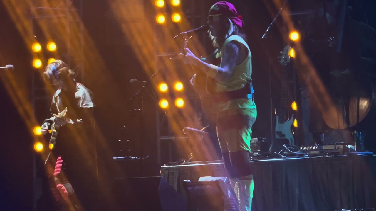 Billy Strings w/ Duane Trucks ‘’Reuben’s Train’’ 10/31/23 Van Andel Arena - Grand Rapids, MI