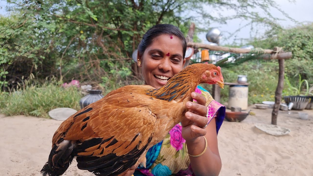 அம்மியில் அரைத்து மண் சட்டில் வைத்த நாட்டு கோழி குழம்பு | Country chicken broth grinded in a mortar
