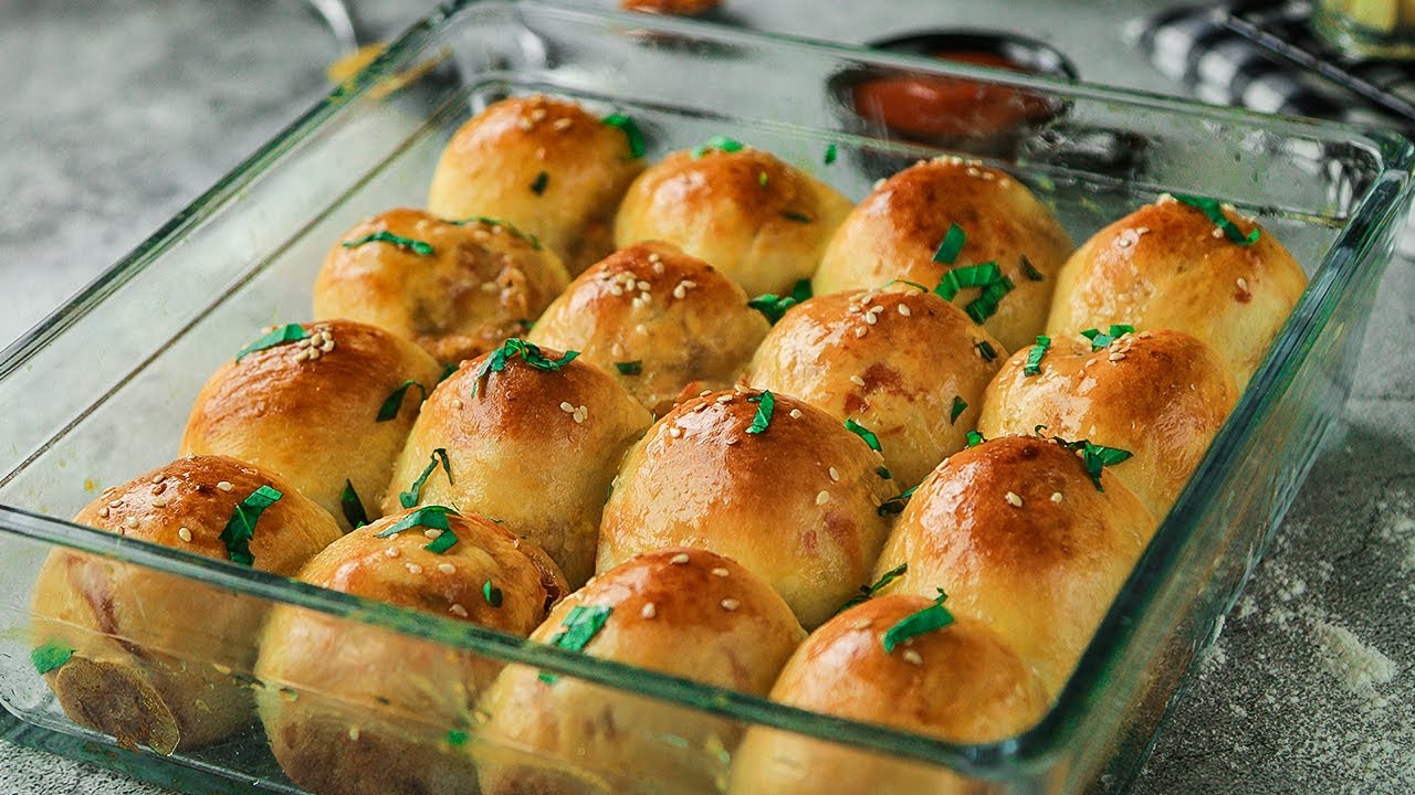 Pull-Apart Chicken Fajita Stuffed Buns Recipe By SooperChef