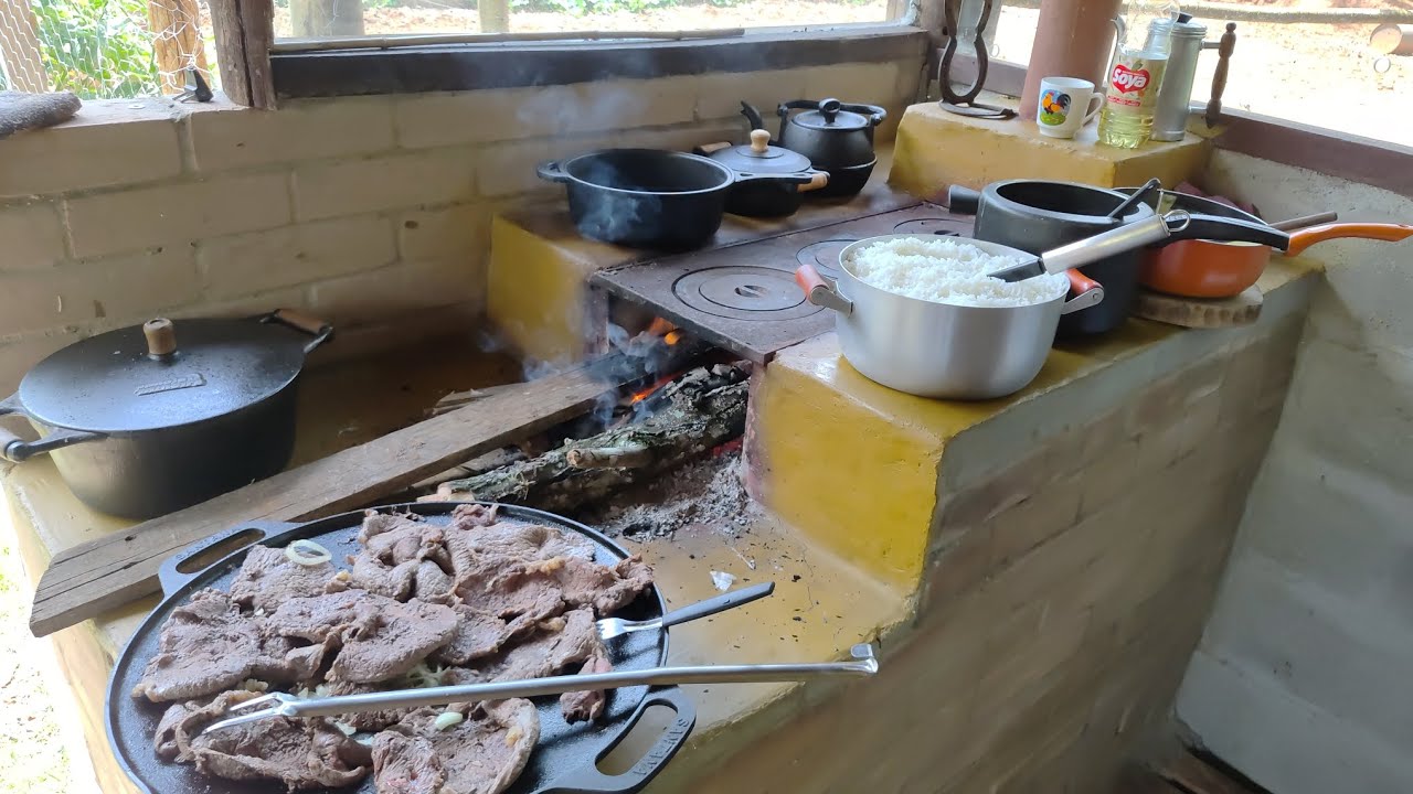 FRANGO CAIPIRA FRESQUINHO DO ALMOÇO #vidanaroça #VIDA NO CAMPO 
