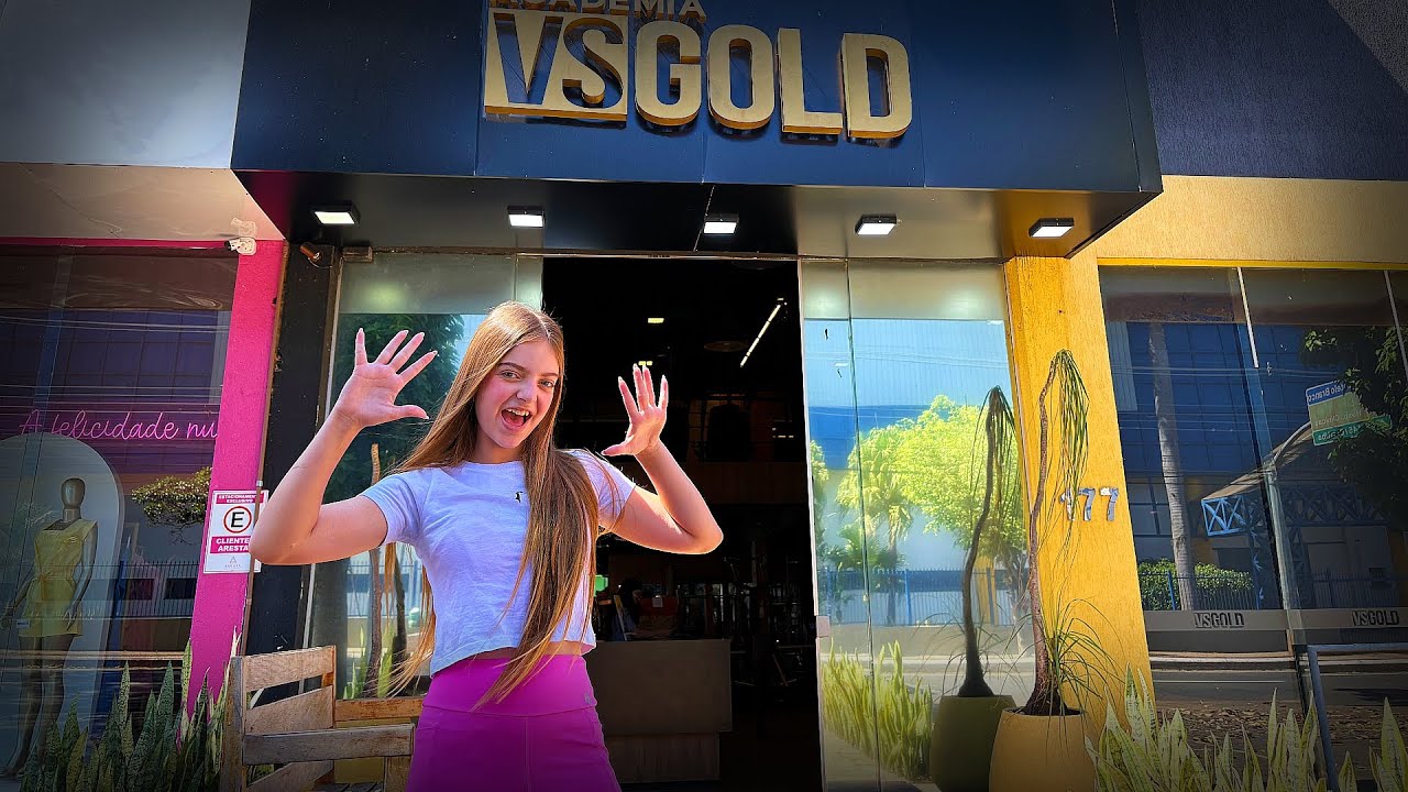 Minha Primeira Vez Treinando Na Academia !